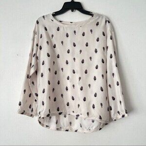 Bagutta Size 2 100% Silk Feather Novelty Print Pullover Blouse Relaxed Fit